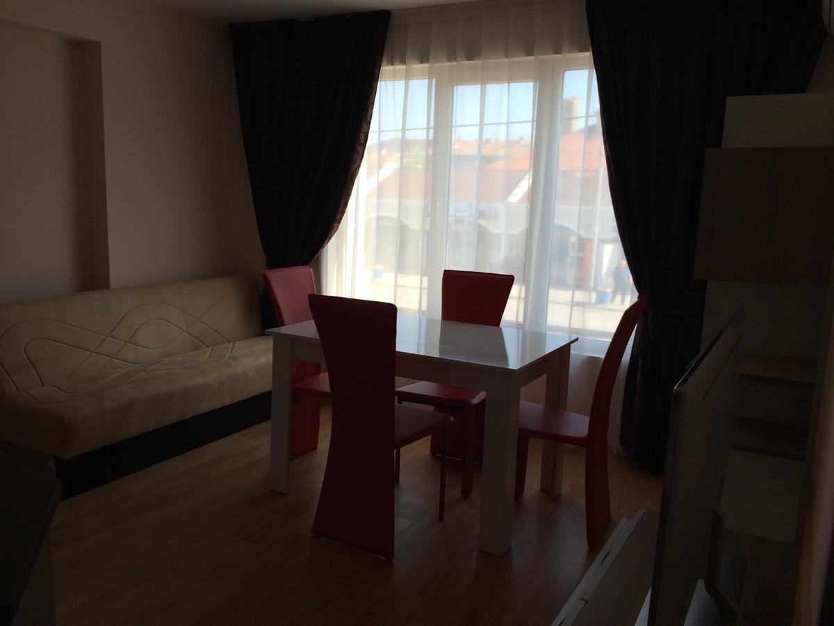 Palace De Luxe Apartments Pomorie Exterior photo