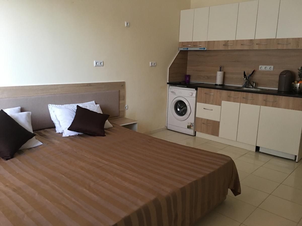 Palace De Luxe Apartments Pomorie Exterior photo