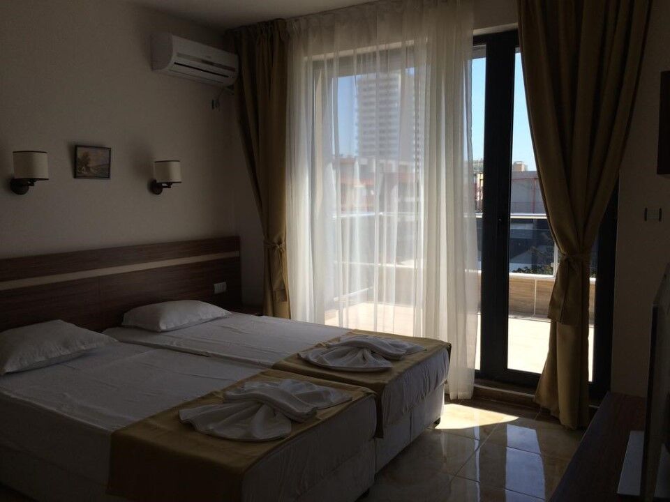 Palace De Luxe Apartments Pomorie Exterior photo